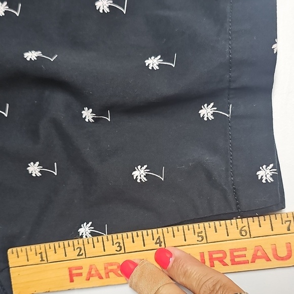 Denim & Flower Mens Shorts Sz 36 - Picture 8 of 11